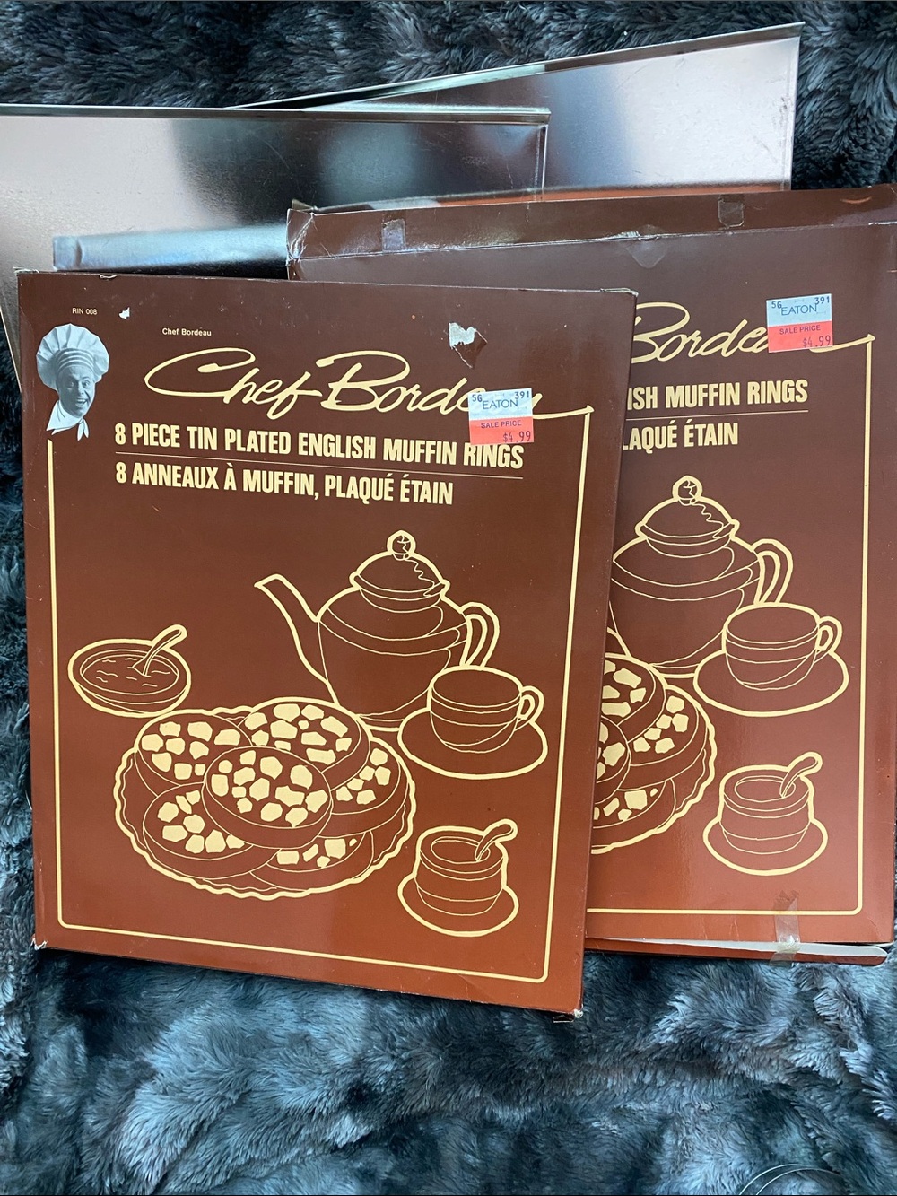 2 Vintage Chef Bordeau 8-Piece Tin Plated English Muffin Rings and trays - Picture 12 of 16